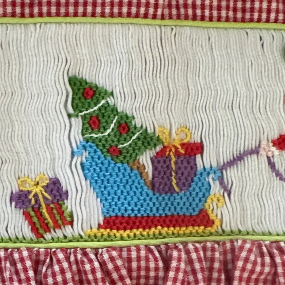 Anavini Red Gingham Smocked Embroidered Elf With Toys Dress New And Never Worn - Picture 6 of 15